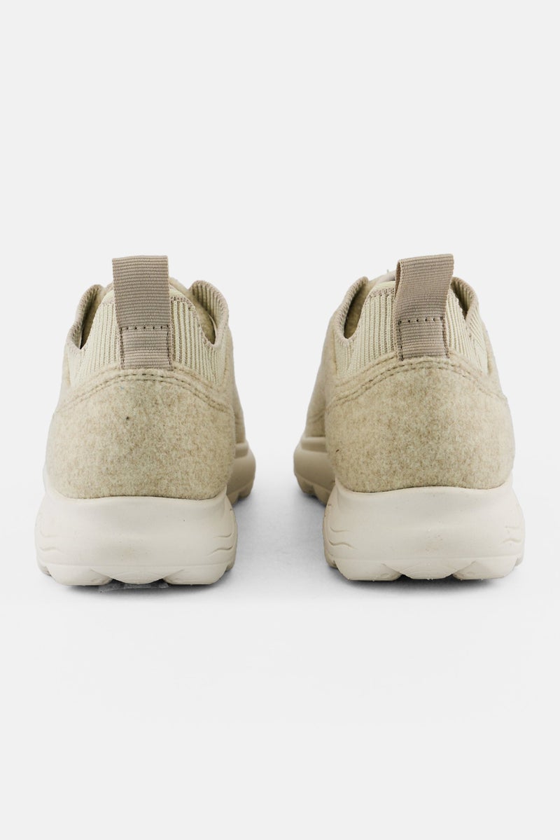 GEOX أحذية نسائية سيفيريكا سهلة الارتداء، لون توب فاتح - Image 2