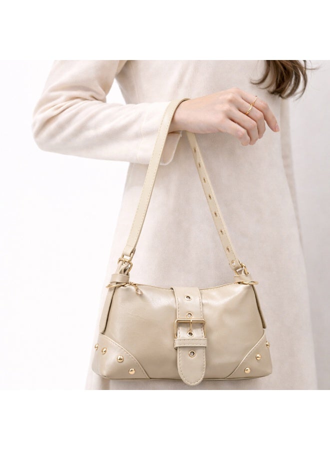 شنطة كتف نسائية صغيرة باللون الكافيه - Image 1