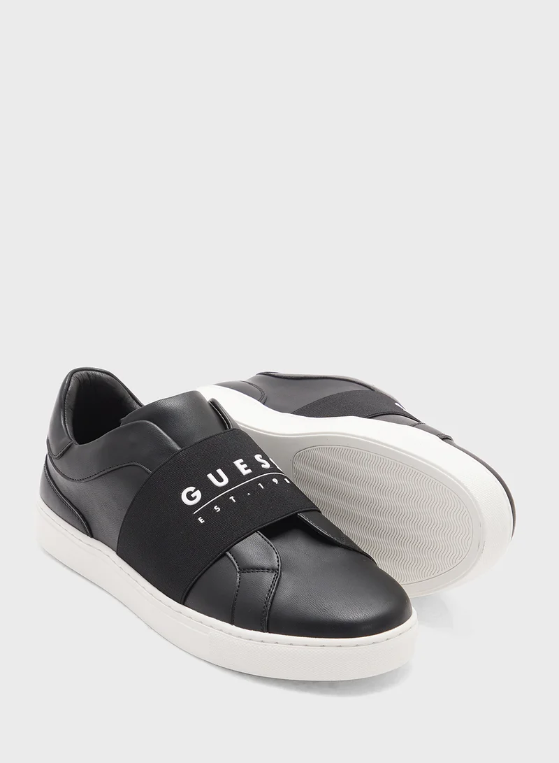 GUESS Tosli Low Top Sneakers