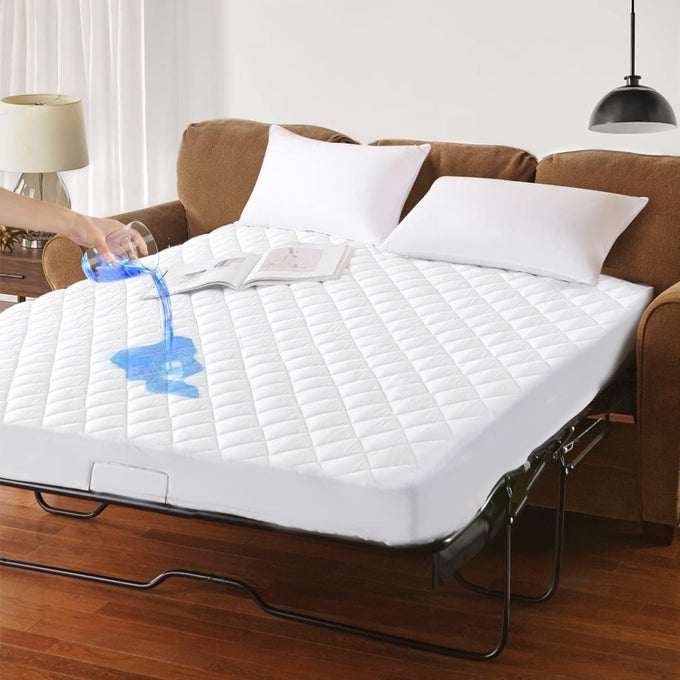 WATERPROOF SOFA BED MATTRESS PAD 100 WATERPROOF QUEEN SLEEPER SOFA MATTRESS PROTECTOR QUILTED MACHINE WASHABLE BREATHABLE NOISELESS SOFA MATTRESS TOPPER COVER QUEEN 60X72 WHITE