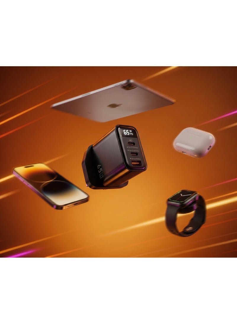 فيفث إيليمنت شاحن حائط FIFTH ELEMENT PULSE Firefly بتقنية GaN بقدرة 65 واط مع 3 منافذ USB‑C مزود بشاشة رقمية لعرض استهلاك الطاقة (واط)، ويدعم شحن اللابتوب والهواتف بتقنية PD بسرعة عالية – اللون الأسود - Image 3