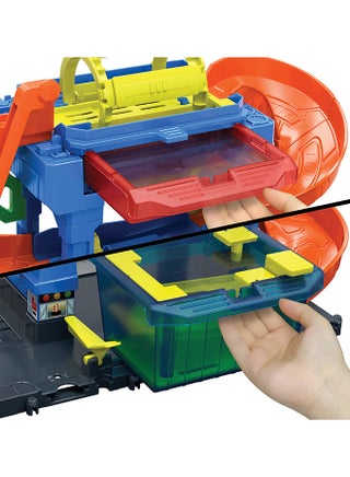 Hot Wheels City Tunnel Twist Car Wash & Color Shifters Vehicle in 1:64 Scale – Vehicle Playset Toy for Kids Ages 3+ - view 4