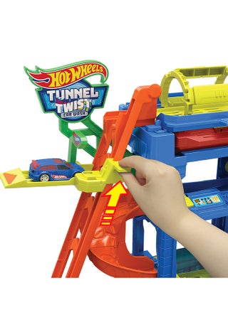 Hot Wheels City Tunnel Twist Car Wash & Color Shifters Vehicle in 1:64 Scale – Vehicle Playset Toy for Kids Ages 3+ - view 3