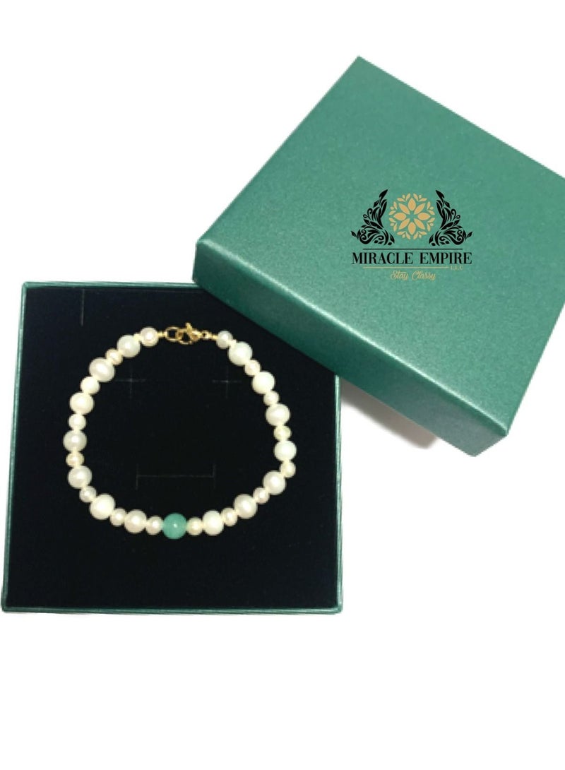 Miracle Empire Unique exclusive girls teens bracelet set handmade of Natural 4-6mm Pearls, 1 Emerald a 18k gold plated clasp.  - Image 2