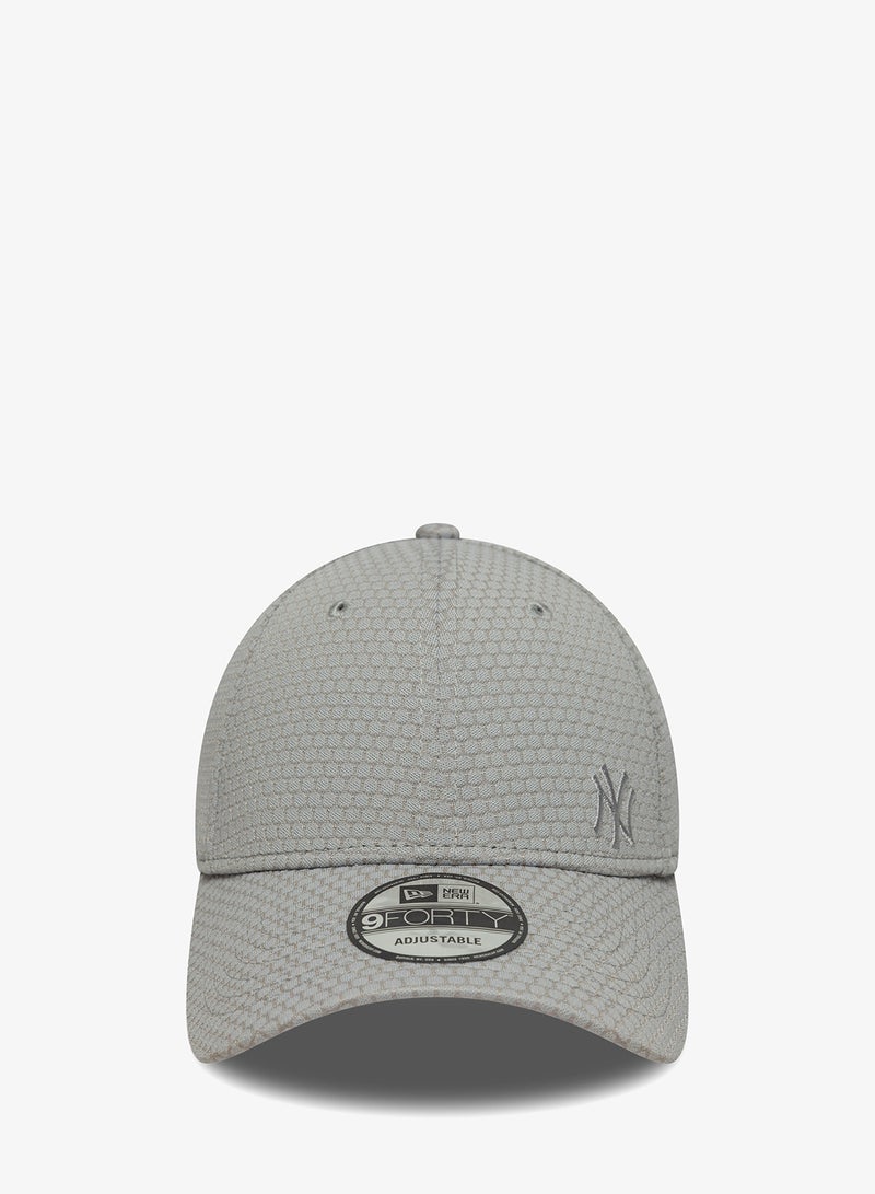 NEW ERA 9Forty New York Yankees Flawless Mesh Cap - Image 1