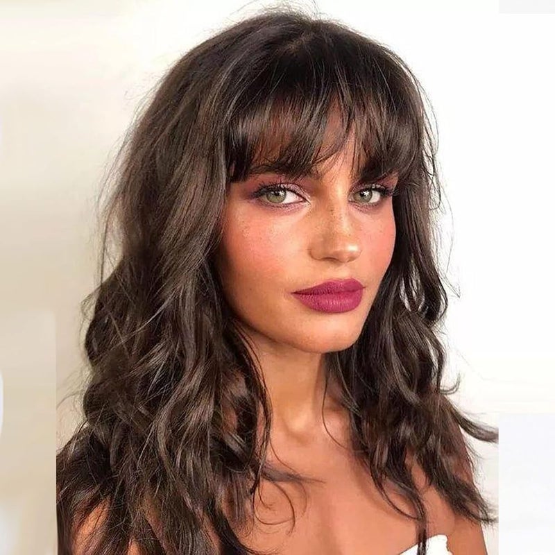 اي سي اي اف باروكة شعر مستعار قصير بني مموج من ECIF مع غرة، باروكة شعر مستعار بطول الكتف للنساء، باروكة شعر مستعار قصير مجعد للنساء، باروكة شعر مستعار صناعي طبيعي المظهر ومقاوم للحرارة للحفلات التنكرية والهالوين - Image 1