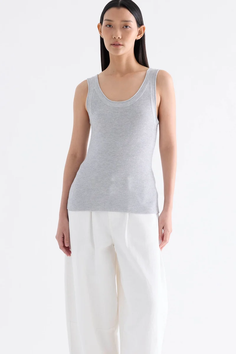 ذا اديتورز ماركت تانك كانيري بياقة قارب مضلع