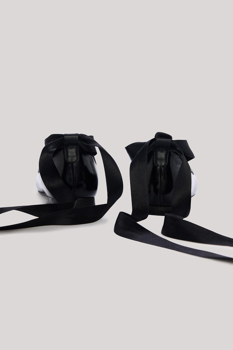 TYESS Girls Black Shoes  - Image 2