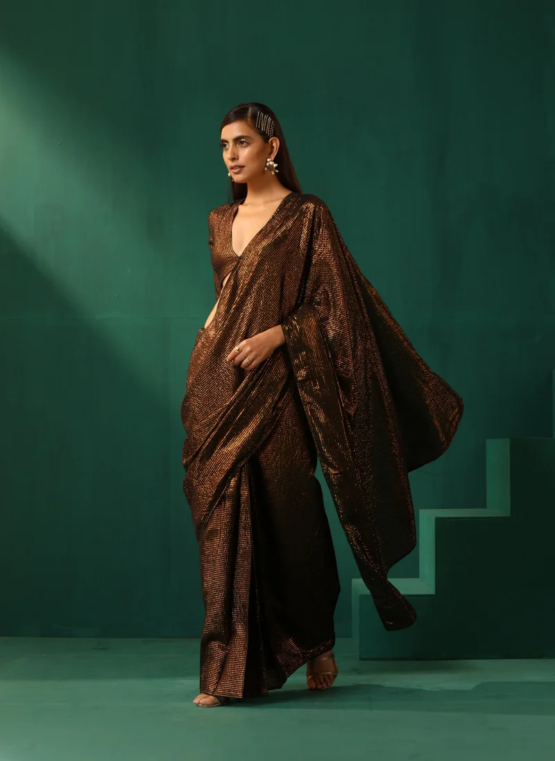 trueBrowns  trueBrowns Black Cotton Gold Striped Ready To Wear Saree for Women | Best Price UAE