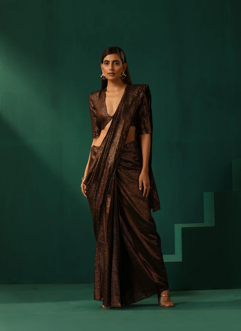trueBrowns  trueBrowns Black Cotton Gold Striped Ready To Wear Saree for Women | Best Price UAE