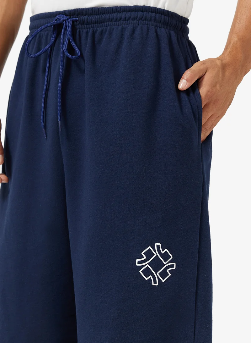 سفنتي فايف Graphic Print Shorts