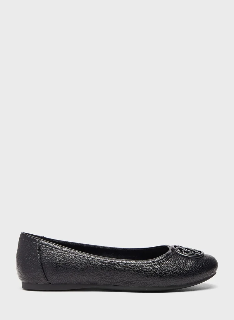 Celeste Pointed Toe Ballerinas