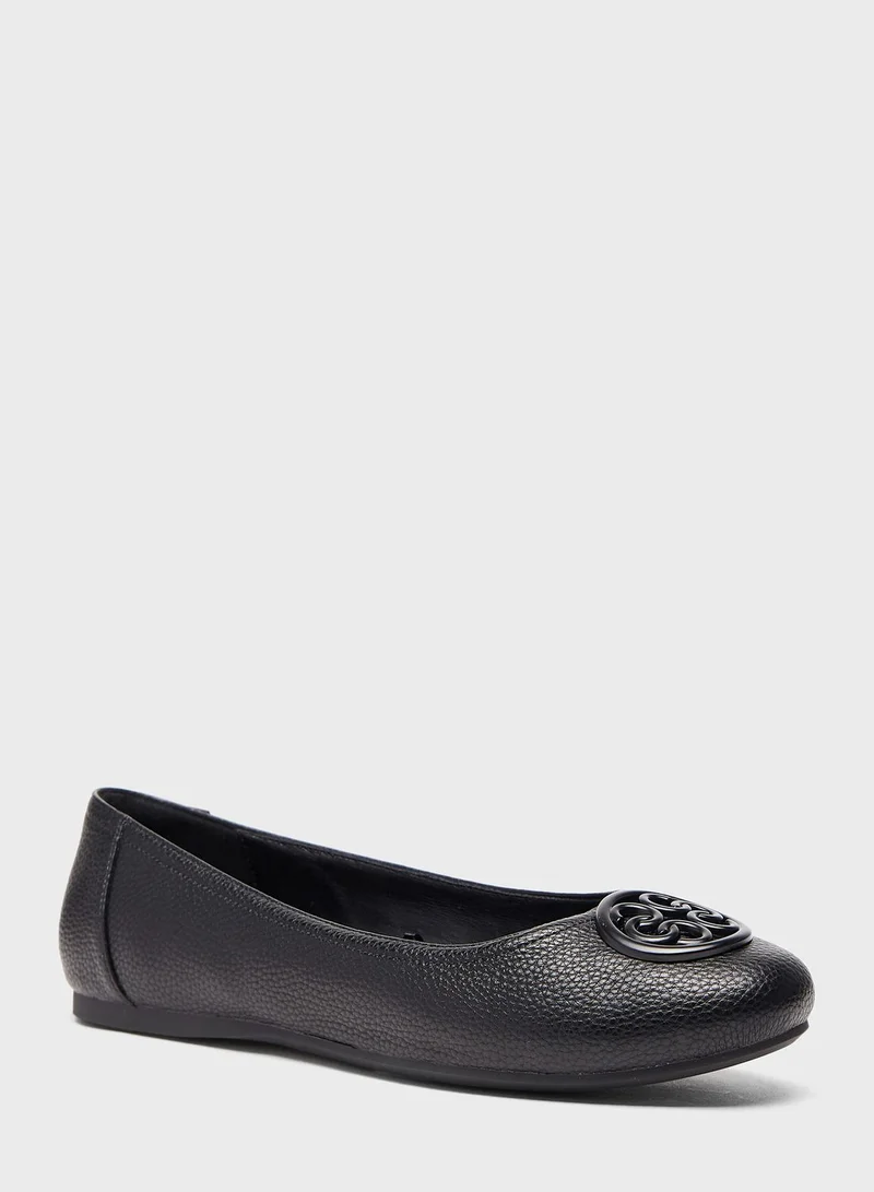 Celeste Pointed Toe Ballerinas
