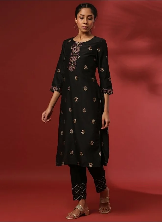 Abhishti Prointed straight kurta- black