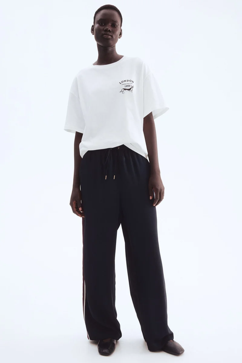 اتش اند ام تي-شيرت بقصّة فضفاضة