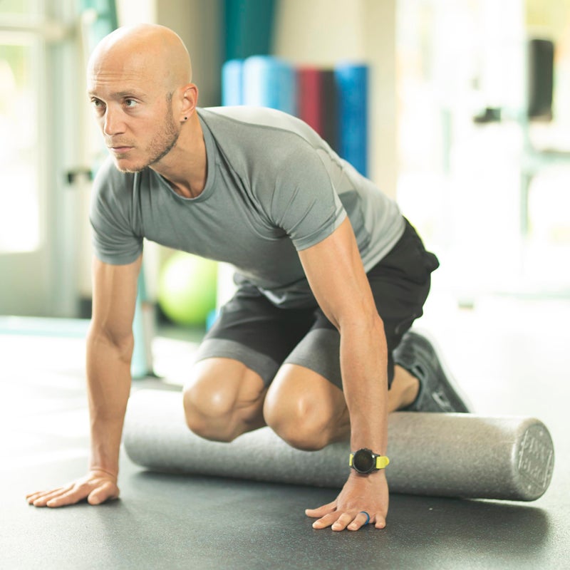 OPTP أسطوانة فوم فضية من OPTP، كثافة معتدلة للطب الرياضي، العلاج الطبيعي، البيلاتس، اليوغا - تحرير العضلات على نقاط الزناد (فضي كثافة معتدلة، 36" × 6" دائري) - Image 4