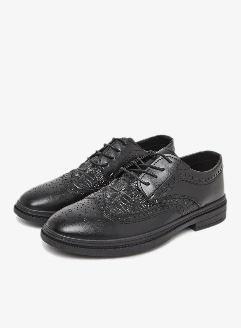 Styli Men Textured Wingtip Faux Leather Brogues