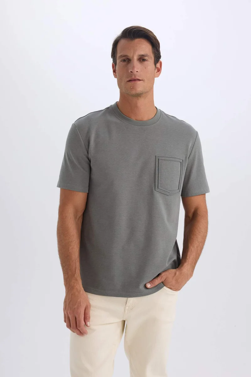 ديفاكتو Regular Fit Crew Neck Short Sleeve Heavy Fabric T-Shirt