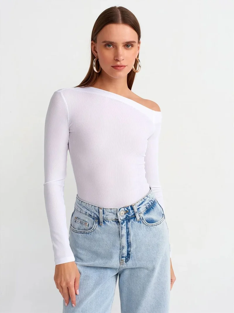 ديلفين Dilvin Slim Fit Asymmetrical Cut-Out Blouse