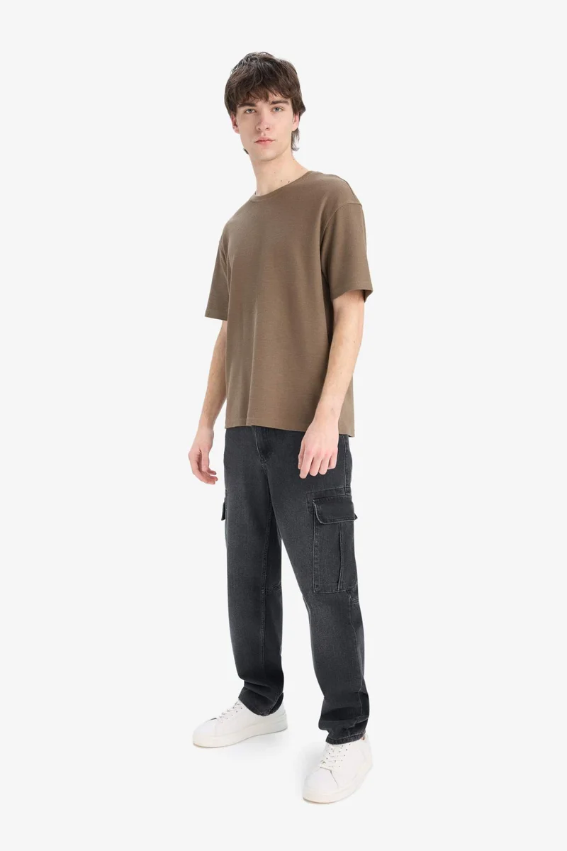 DeFacto Boxy Fit Crew Neck Short Sleeve T-Shirt