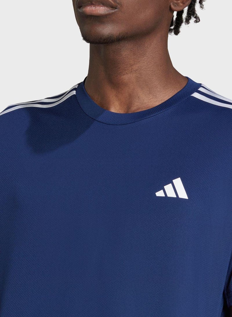 Adidas train essentials base 3-stripes training men t-shirt - Image 3