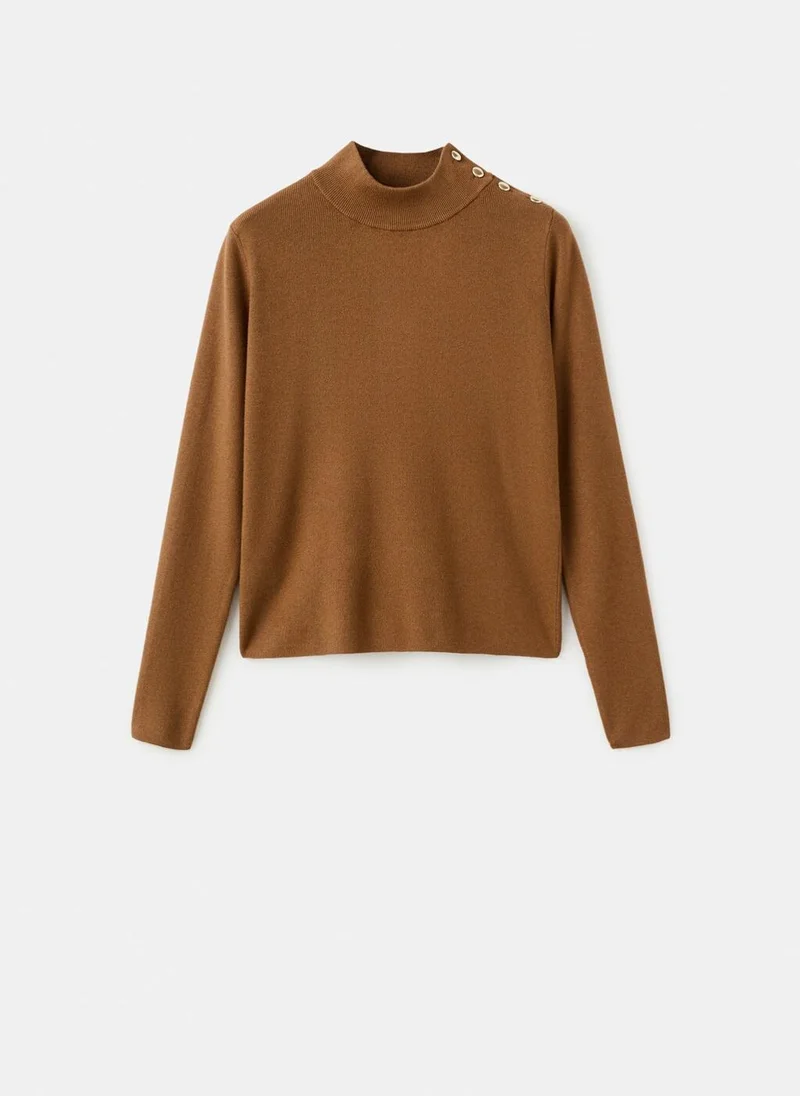 مانجو كنزة بياقة بيركنز مع أزرار