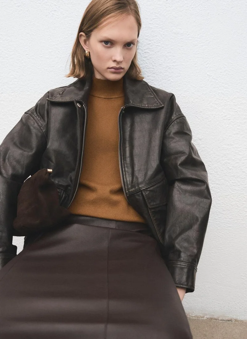 مانجو كنزة بياقة بيركنز مع أزرار