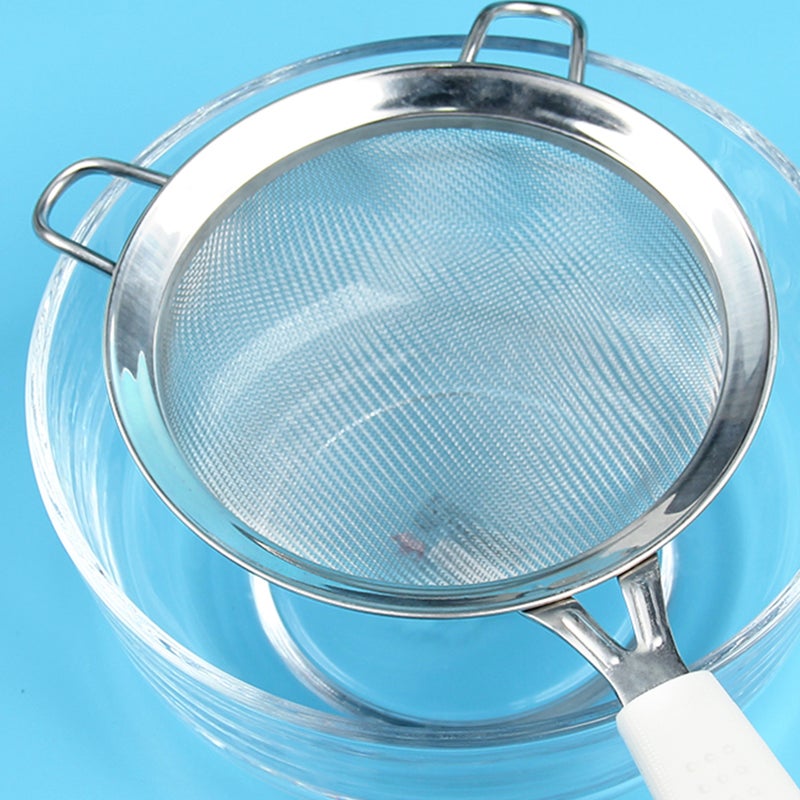 2 pcs Stainless Steel Flour Sifters and Whisk Hand Held Fine Sieves Powder Colander Mesh Food Sieve Strainer (10cm Sifter) - Image 3