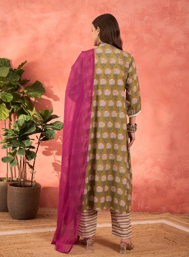 SASSAFRAS SASSAFRAS Green Floral Cambric Kurta with Pencil Pants and Dupatta Set