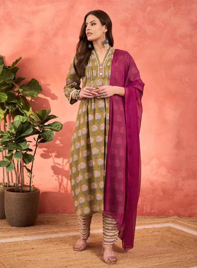 SASSAFRAS SASSAFRAS Green Floral Cambric Kurta with Pencil Pants and Dupatta Set