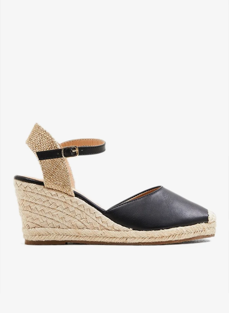 ايلا صندل بكعب ويدج