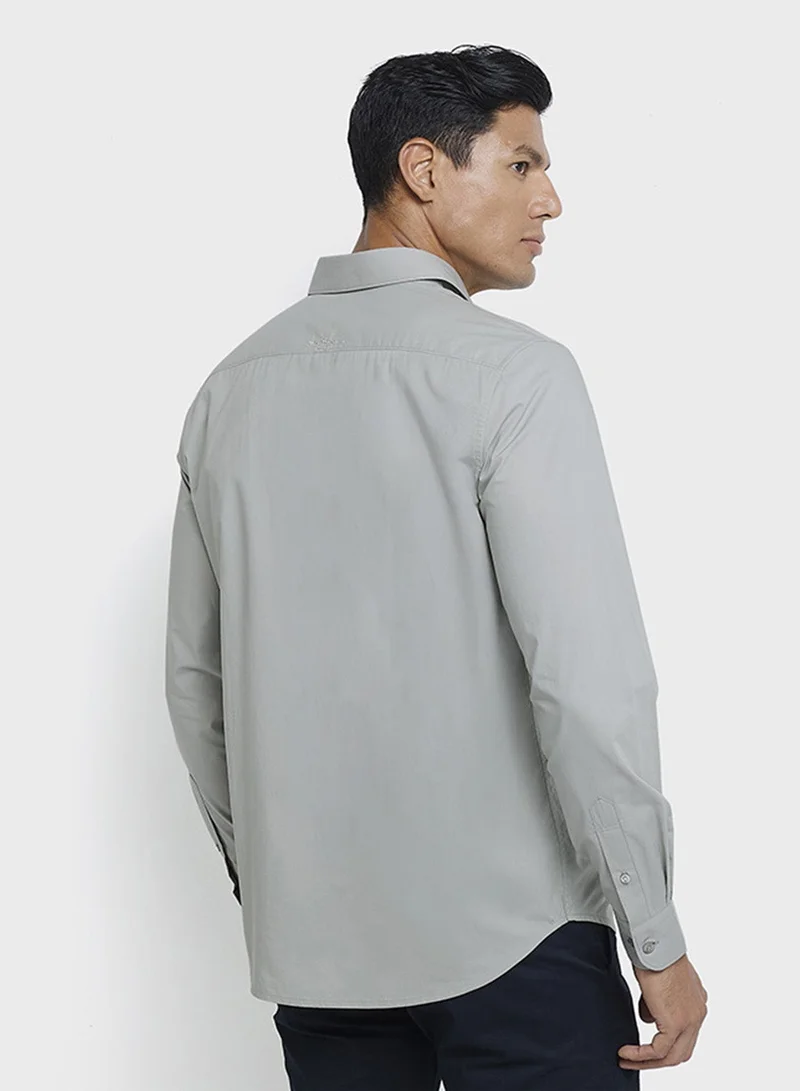 بين شيرمان قميص قطني بأكمام طويلة وجيب رقعة