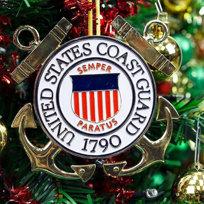ألايد فلاغ منتجات Allied Products Coast Coast Heroes Series Holiday Ornament - ميدالية خفر السواحل المرخصة رسميًا - Image 3