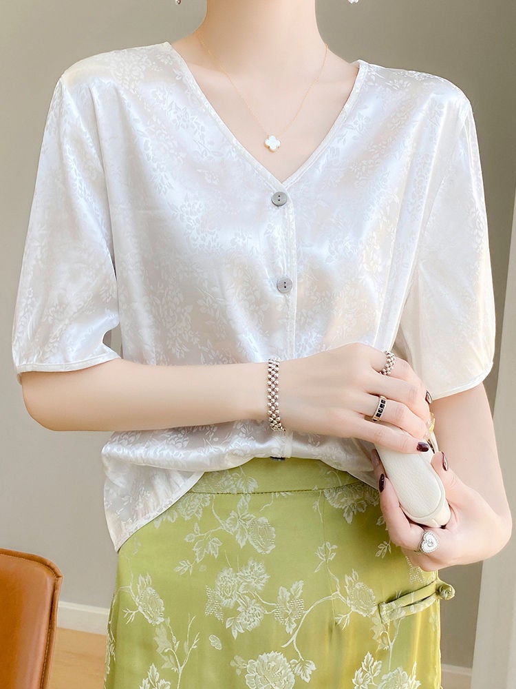 New Chinese Style All-match Simple T-shirt Women's V-neck 2024 Summer Loose plus size Short-sleeved Base Shirt Dark Flower Shirt - Image 2