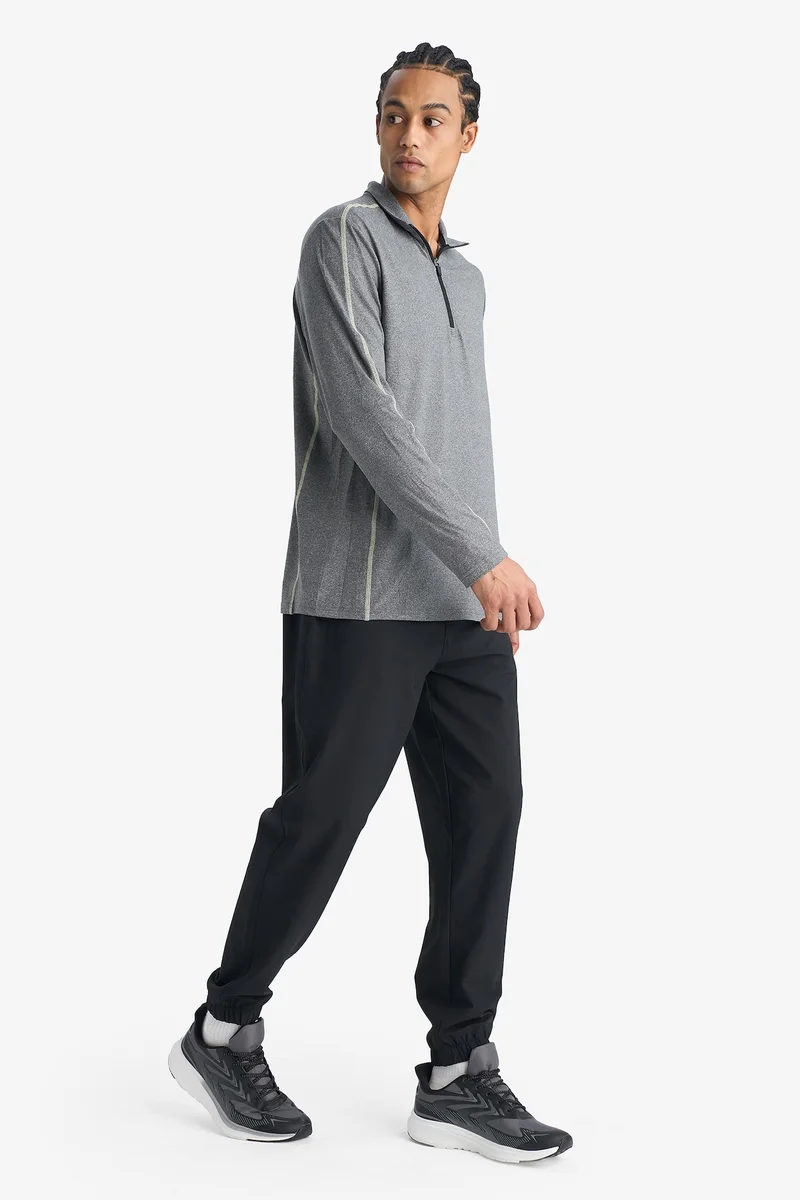 ديفاكتو Slim Fit Woven Joggers