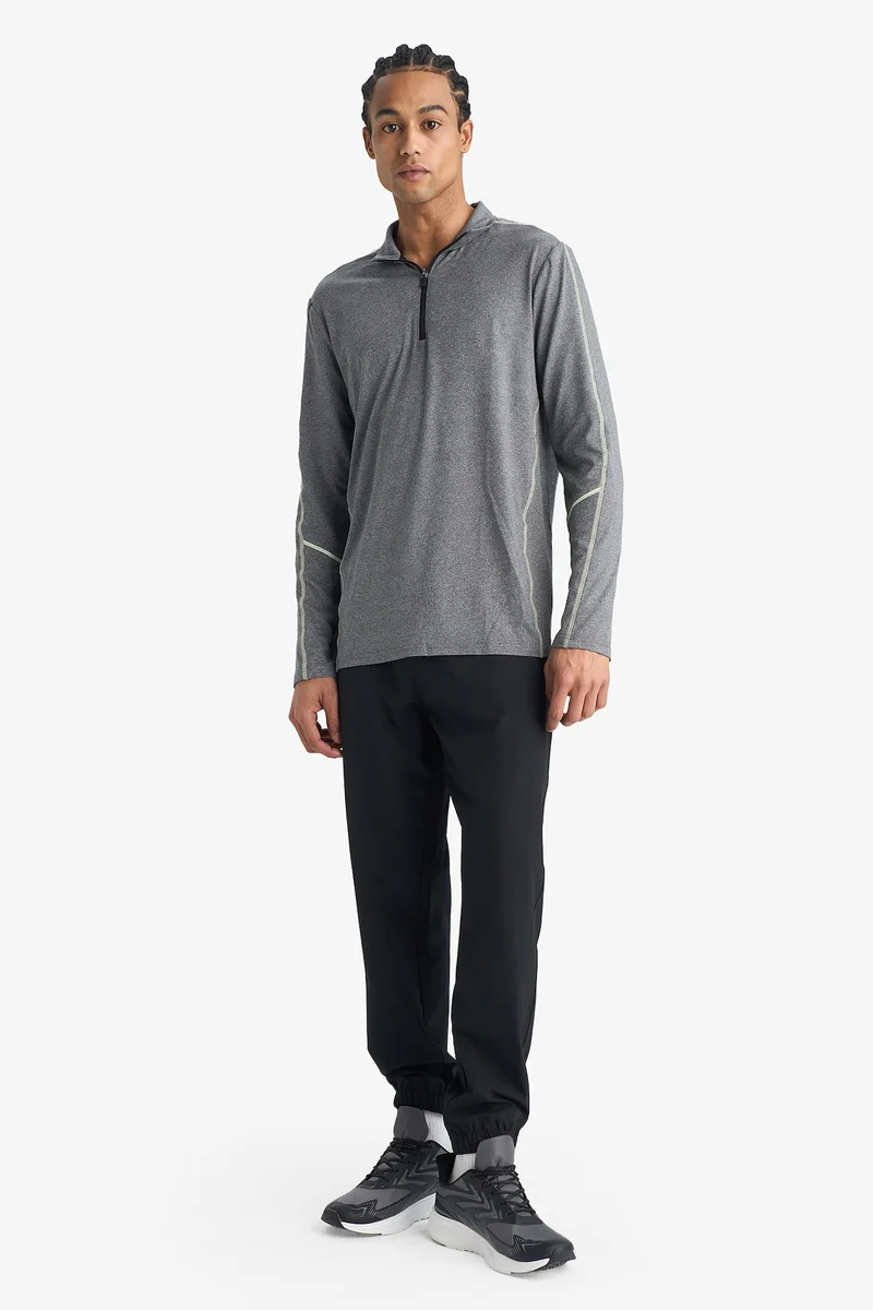 ديفاكتو Slim Fit Woven Joggers