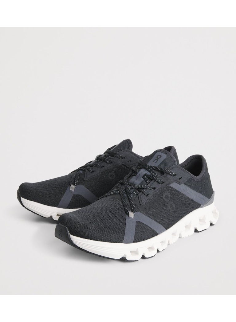 On Cloud X 4 AD trainers in the black/asphalt colorway - Image 2