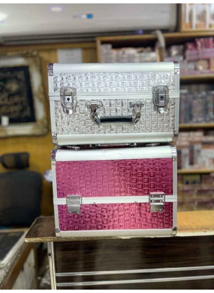 شنطة مستحضرات تجميل للسفر متعددة الوظائف مزودة بمرآة من سويي مكياج محمولة مكونة 4 صواني قابلة للطي لمستحضرات التجميل وفرش المكياج وأدوات الزينة والمجوهرات والملحقات الرقمية - Image 1