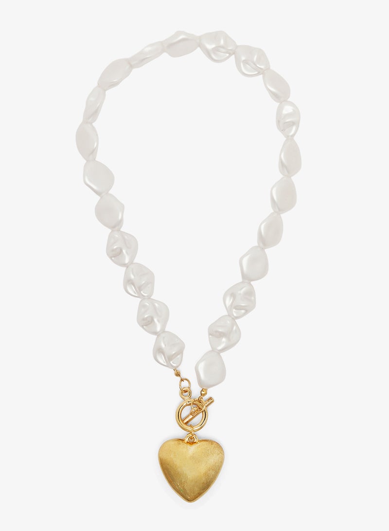 ELLA Pearl Necklace with Heart Charm - Image 1