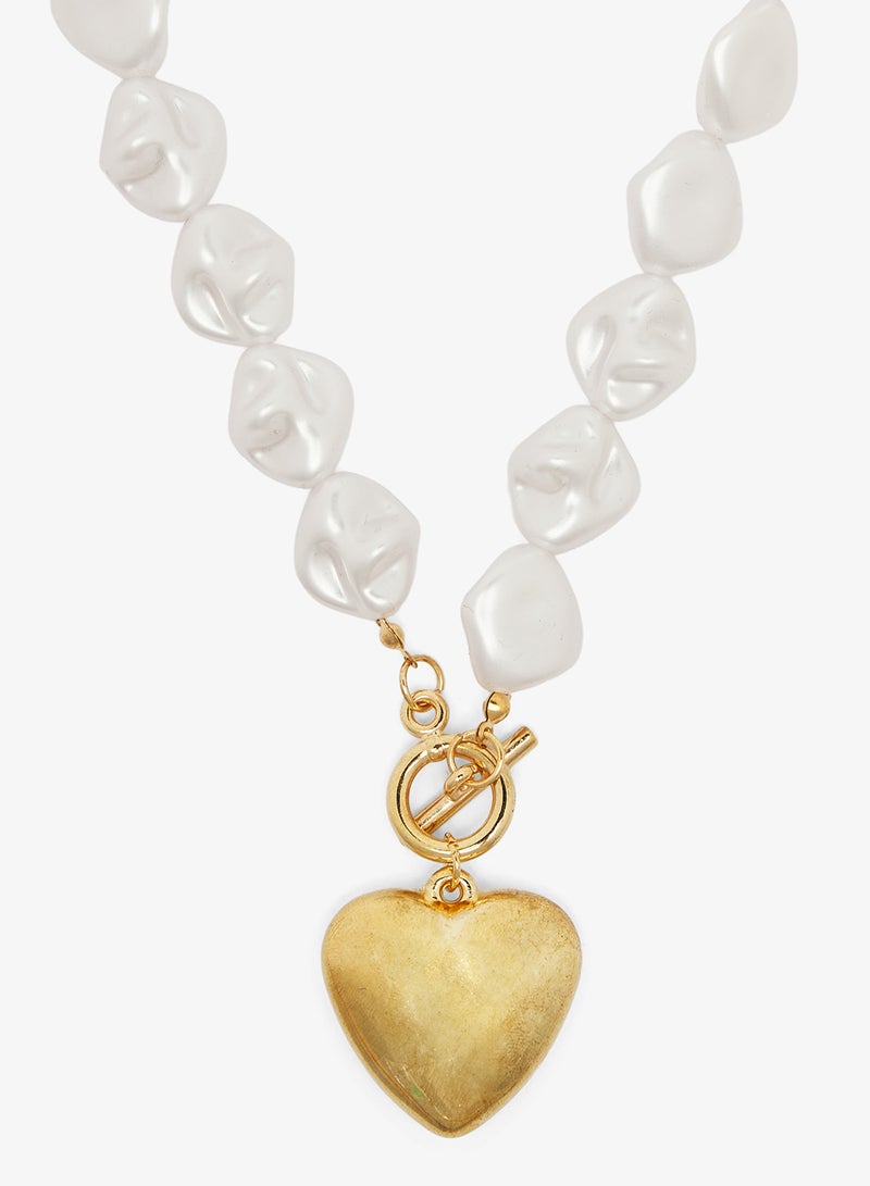 ELLA Pearl Necklace with Heart Charm - Image 2