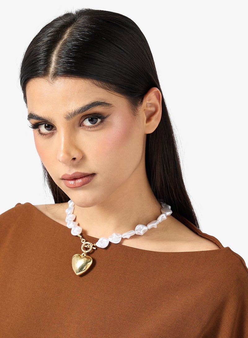 ELLA Pearl Necklace with Heart Charm - Image 4