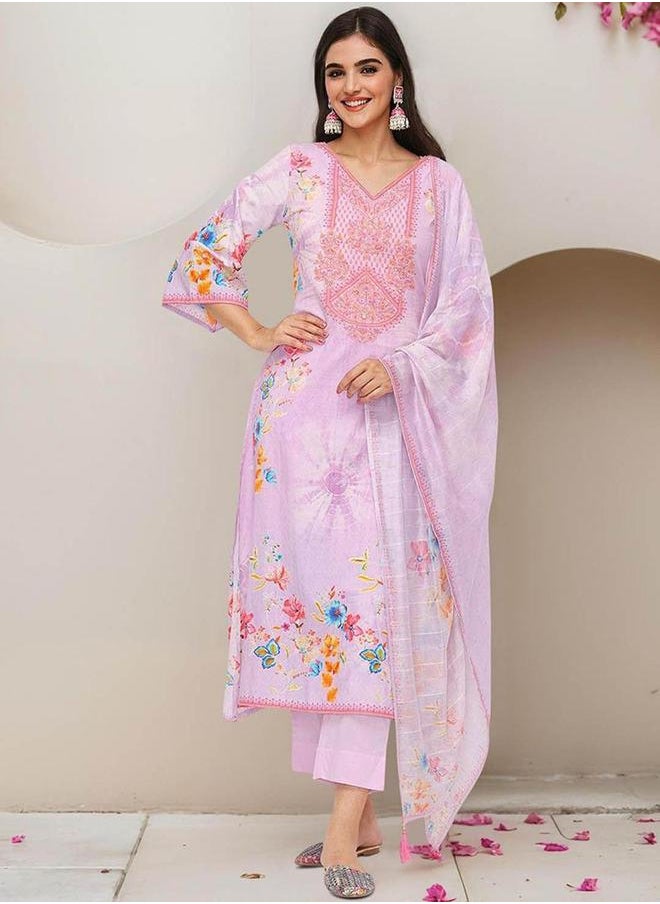 ISHIN Printed V-Neck Kurta and Trousers with Dupatta Set by Styli  - Image 1
