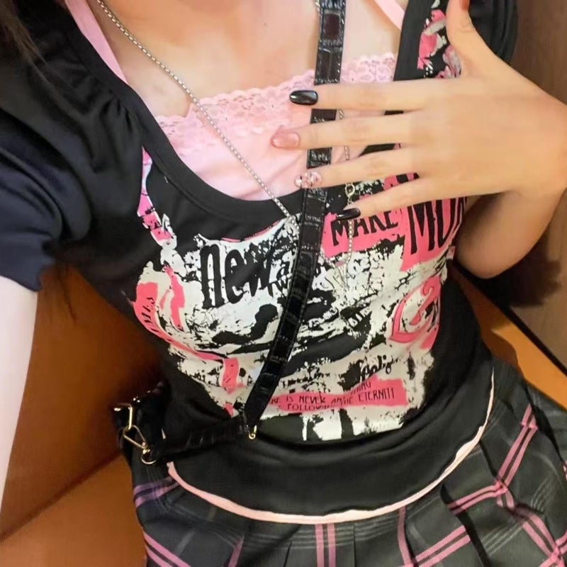 RICHTRUE Cutecore Harajuku Y2k Baby Tee Cute Kawaii Emo Grunge Shirt Women Vintage Graphic Tees Short Sleeve Alt Tops 2000s (Black Pink,Small) - Image 4