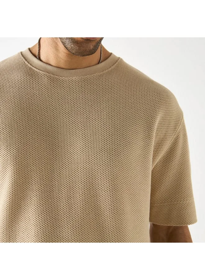 Iconic Textured Crew Neck T-shirt with Short Sleeves