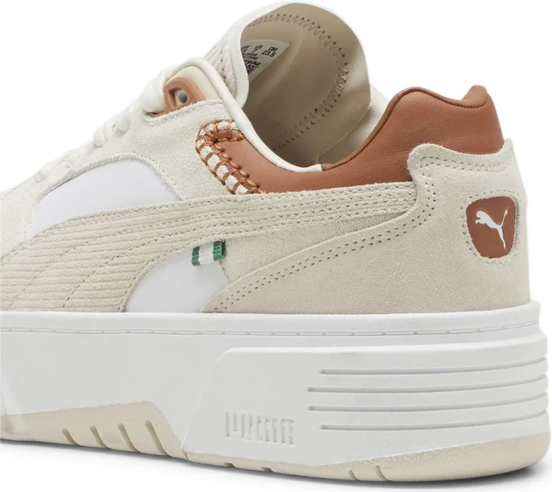 بوما Women White-Alpine Snow Ca. Lyft For The Fanbase Wns White Women's Casual Sports Shoes