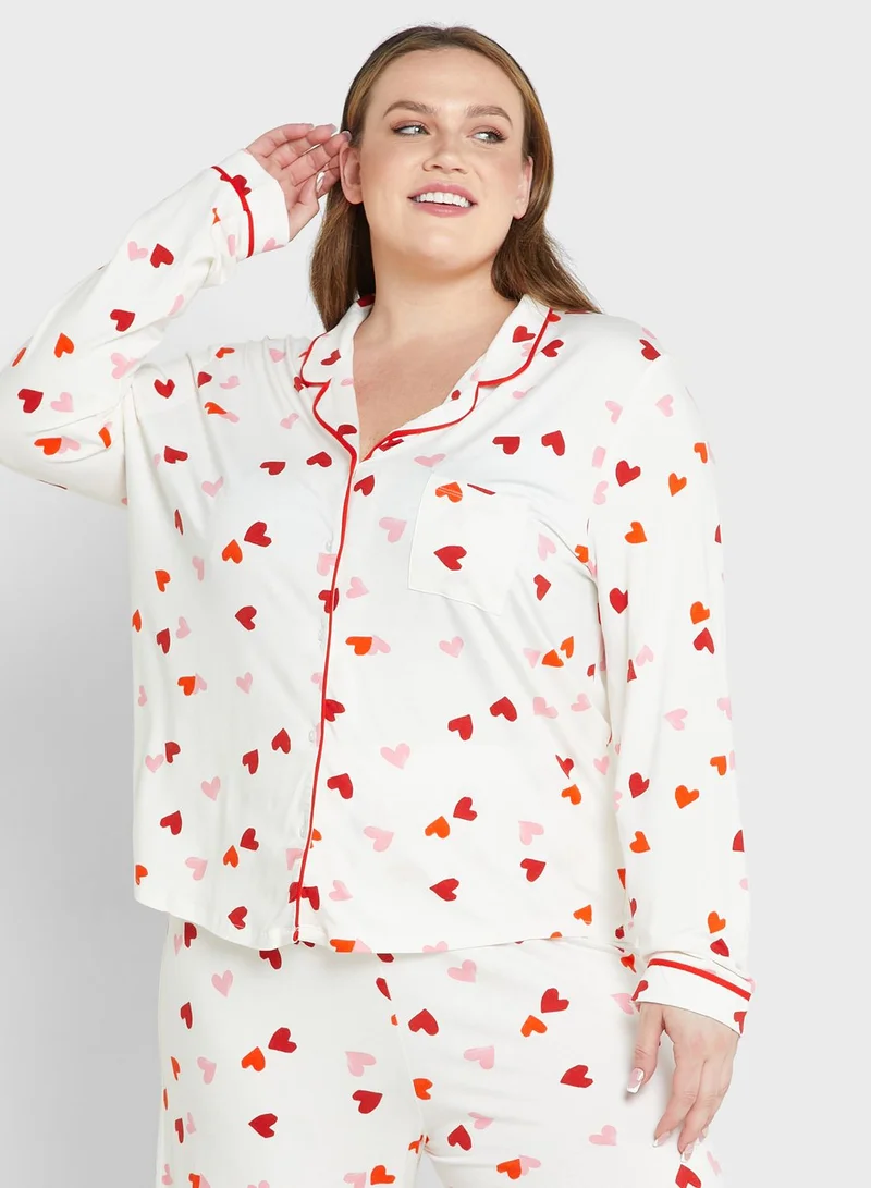 In The Style Curve Heart Print Shirt & Pyjama Set