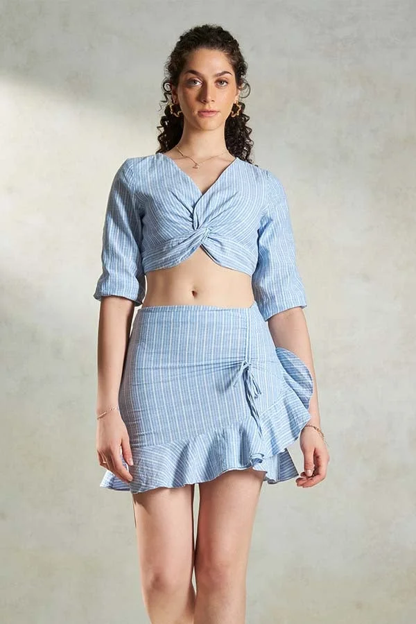 فيرجيو قميص قصير قطن فيرجيو بطبعة خطوط ملتفة