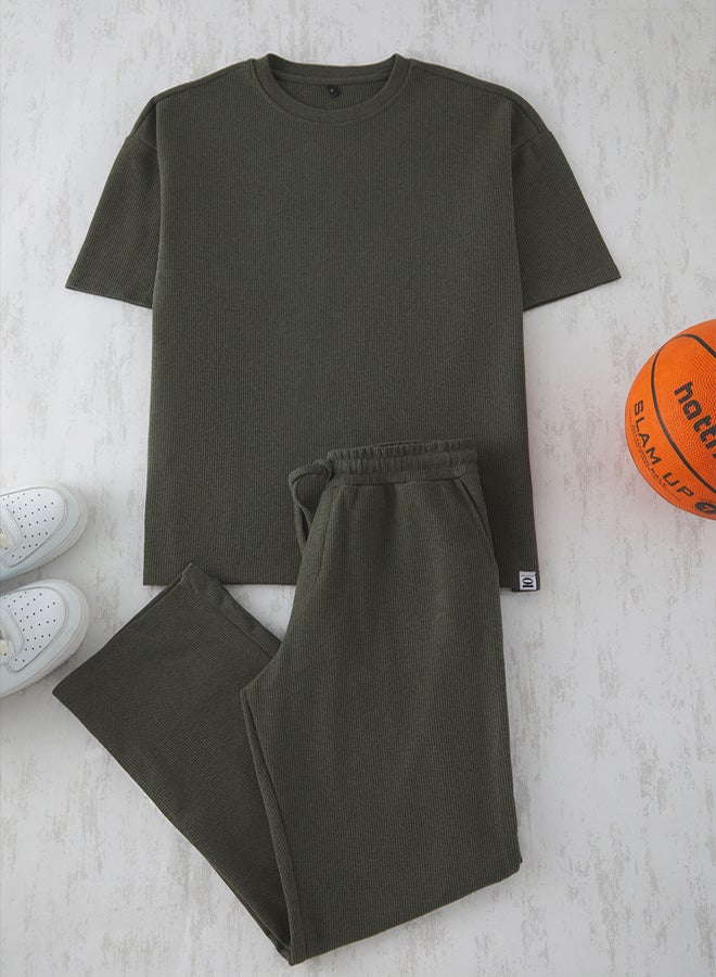 trendyol Khaki Oversized /Wide Cut Textured Short Sleeve Tracksuit Set - Image 5