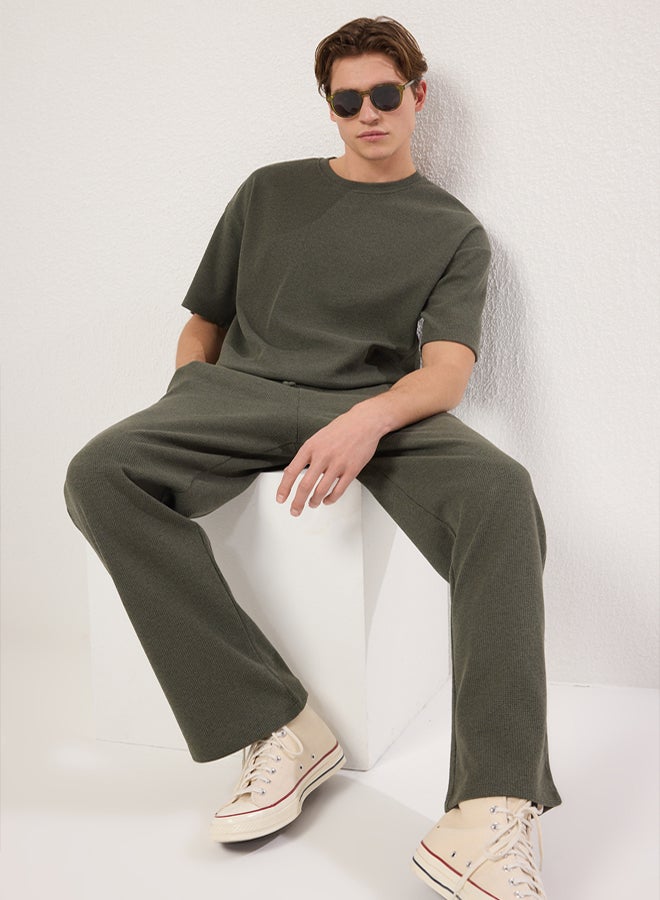 trendyol Khaki Oversized /Wide Cut Textured Short Sleeve Tracksuit Set - Image 3