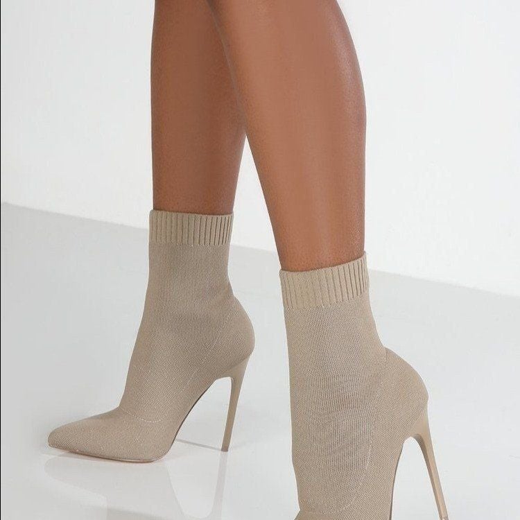 Autumn Knitted Elastic Boots Pointed Socks Boots High Heel Short Boots Plus Size Thin Heel Socks Boots - Image 4
